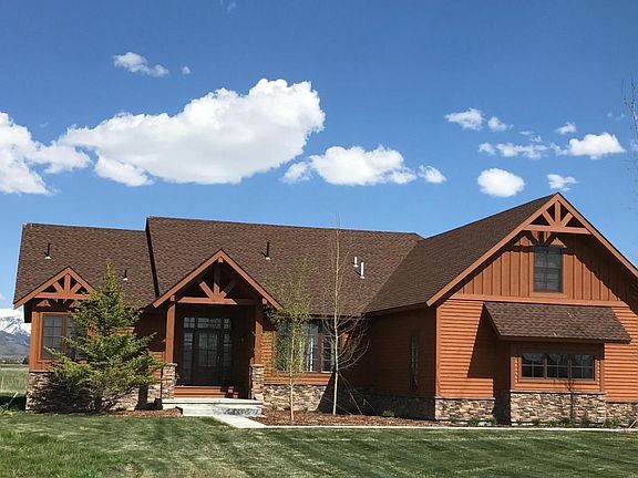 2nd image of 1567 Highland Meadows Dr