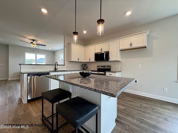 2nd image of 150 Cardovia Way