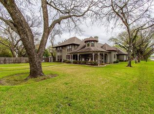 305 S Center St, Forney, TX 75126