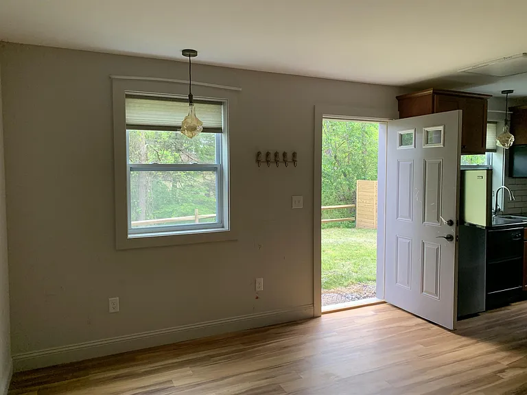 185 Duckworth Ave #B — Photo 2