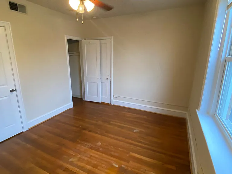 3426 W Grace St #5 — Photo 13