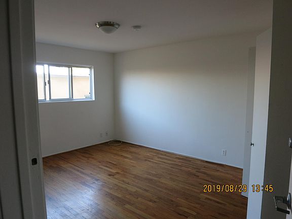 4th image of 109 Breeze Ave APT 11