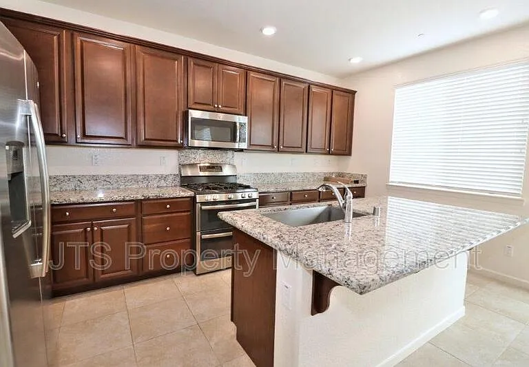 5122 Mossy Stone Way — Photo 6