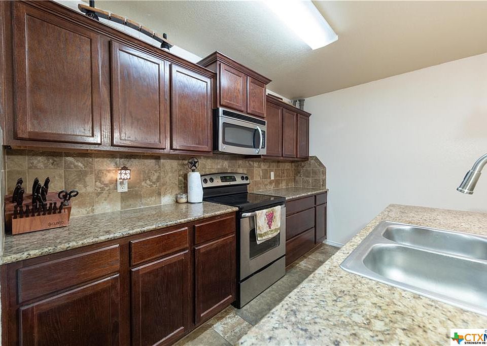 1st image of 207 Black Walnut Ct