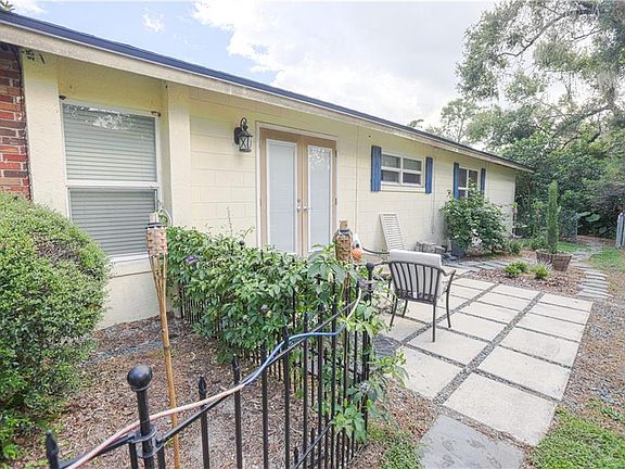 4th image of 1090 N Thorpe Ave