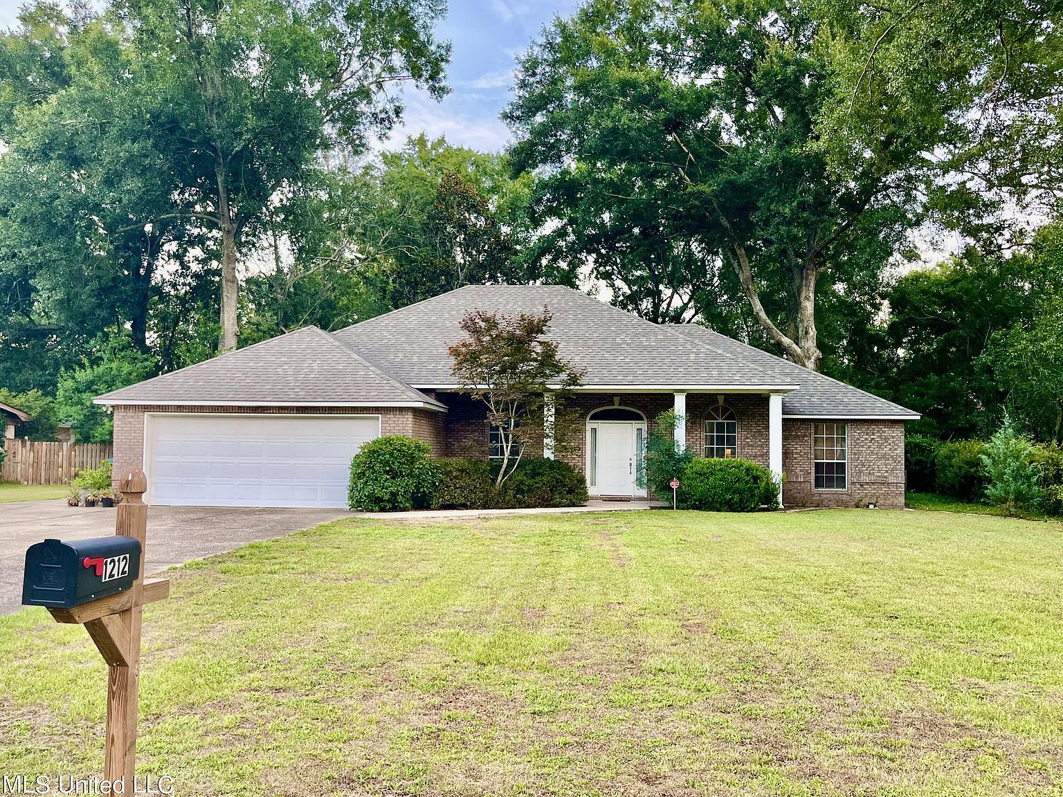 1212 Hickory Hill Dr, Gautier, MS 39553 Zillow