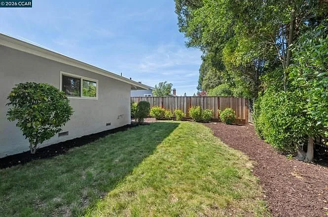 4830 Tahoe Cir — Photo 21