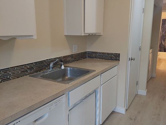 5th image of 2102 Harris Ave #2106-4