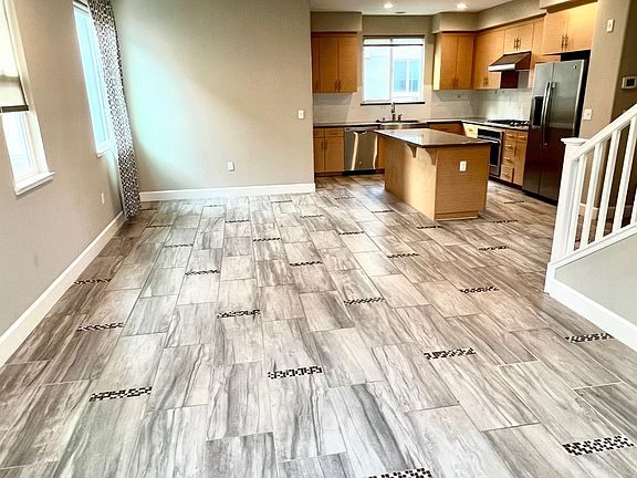 4th image of 5582 Dublin Blvd