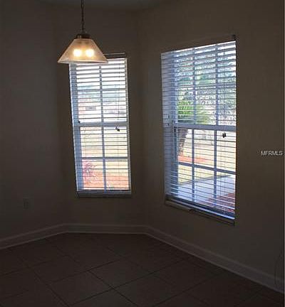 5th image of 931 Oxford Way