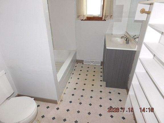 4th image of 312 W Allen Street