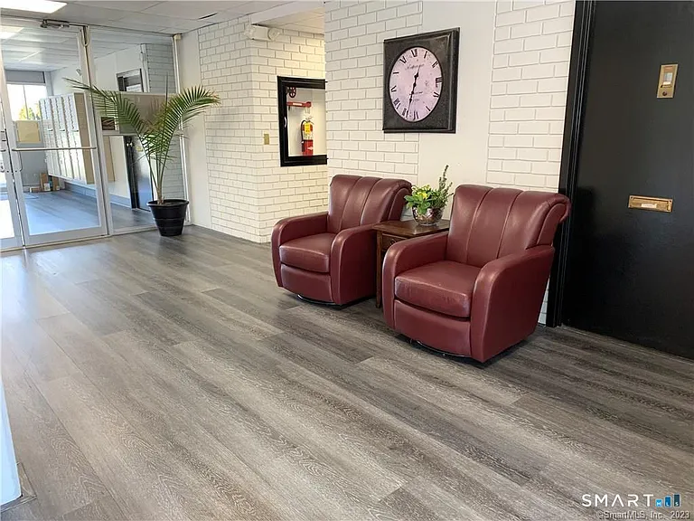 87 Glenbrook Rd #7G — Photo 22