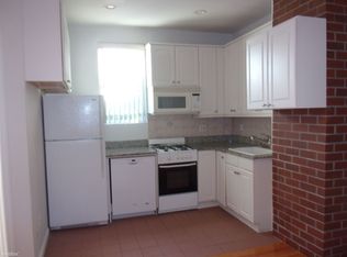 2916 23rd Ave, Astoria, NY 11105