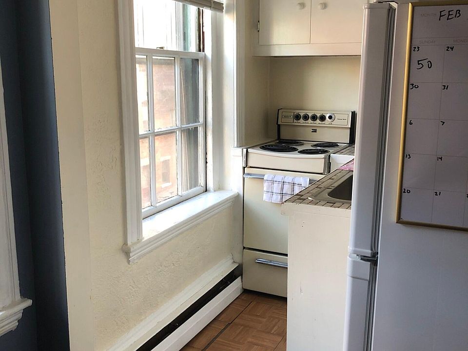2nd image of 41 Anderson St #401