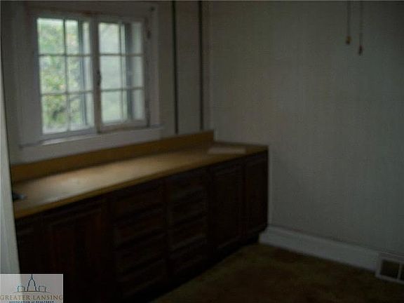 3rd image of 1003 Westmoreland Ave