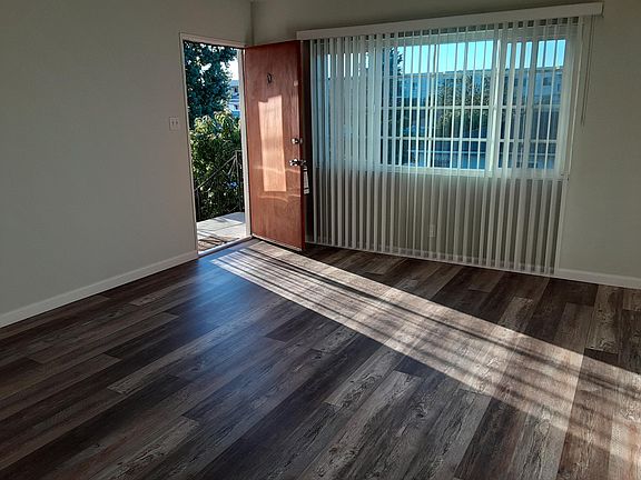 3rd image of 3600 W 139th St #D