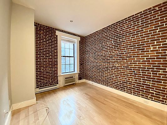 1st image of 349 E 52nd St #5