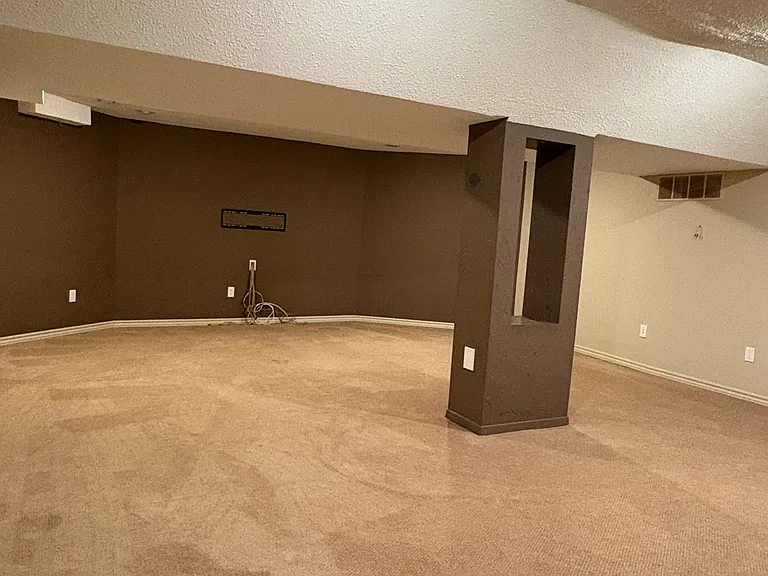 2323 Towne Blvd — Photo 30