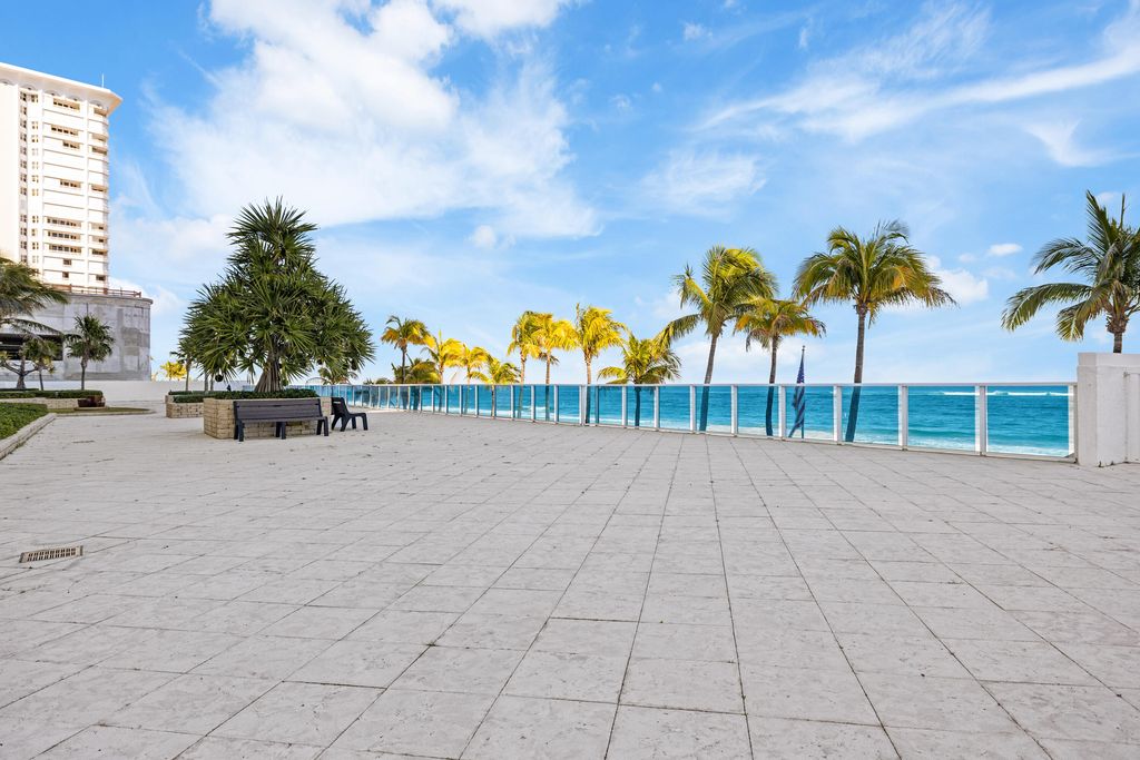 1360 S Ocean Boulevard #403, photo 4
