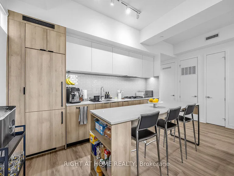 722 Marlee Ave #206 — Photo 6