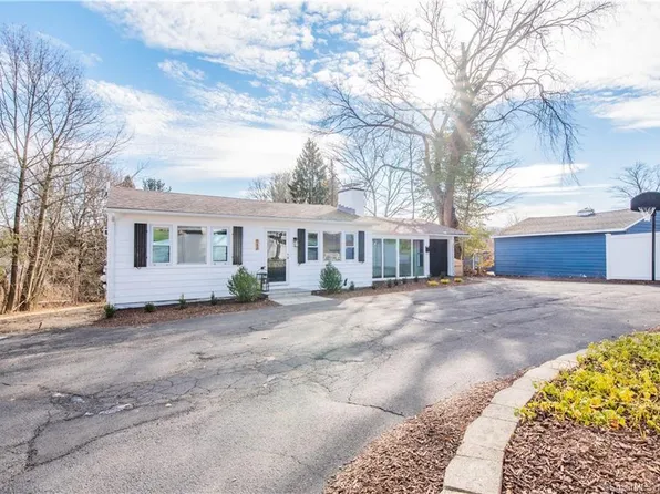 365 Woodbury Road, Watertown, CT 06795