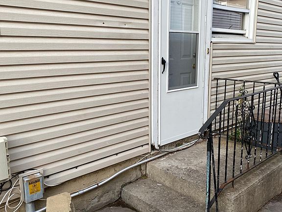 2nd image of 85 Rockville Ave