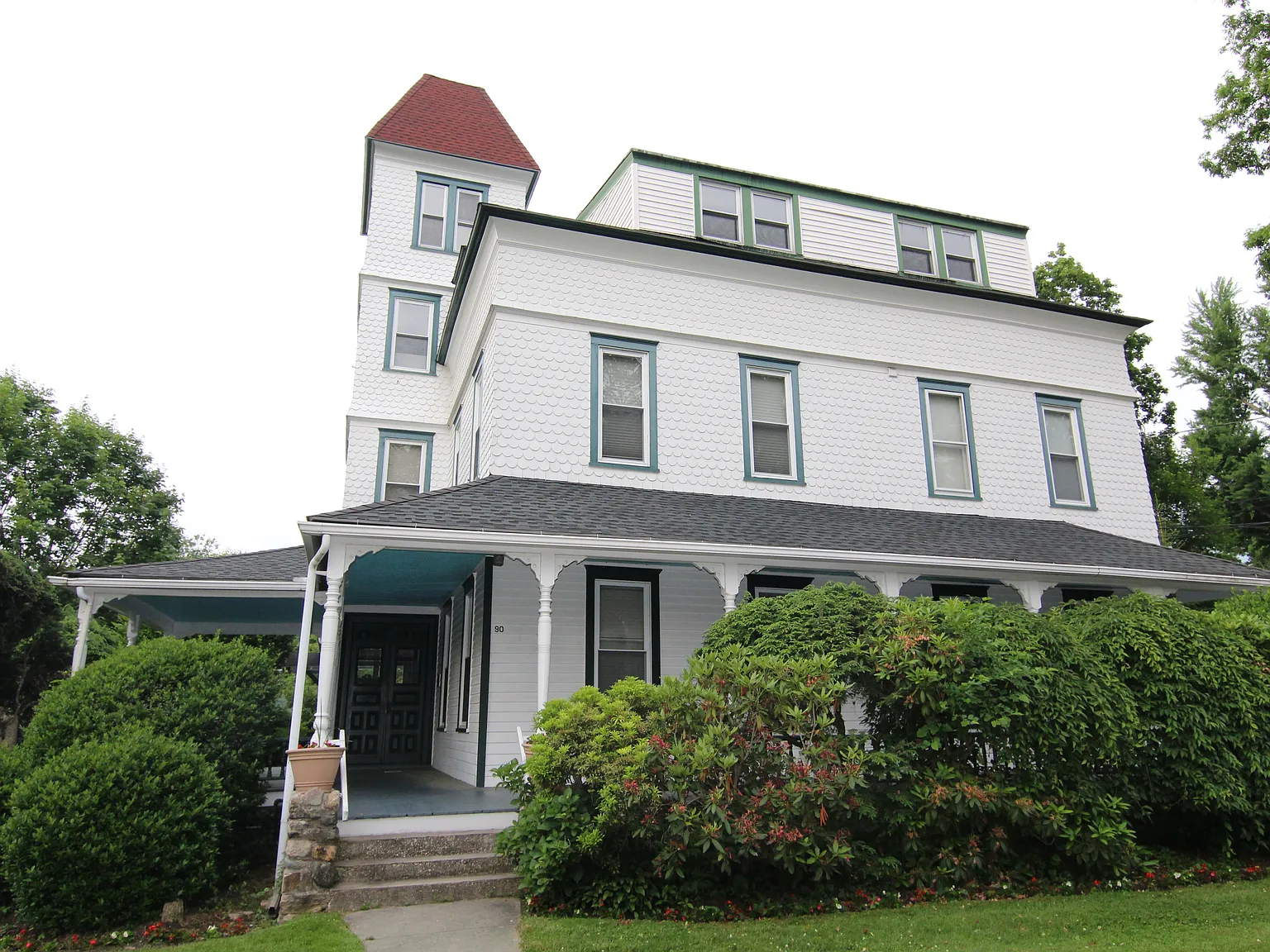 2 bed, 1.5 bath, $4,800 — Photo 1