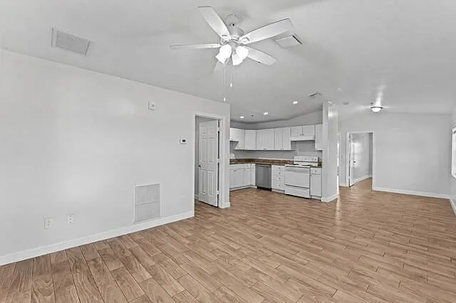 56 W 12th St #C — Photo 7