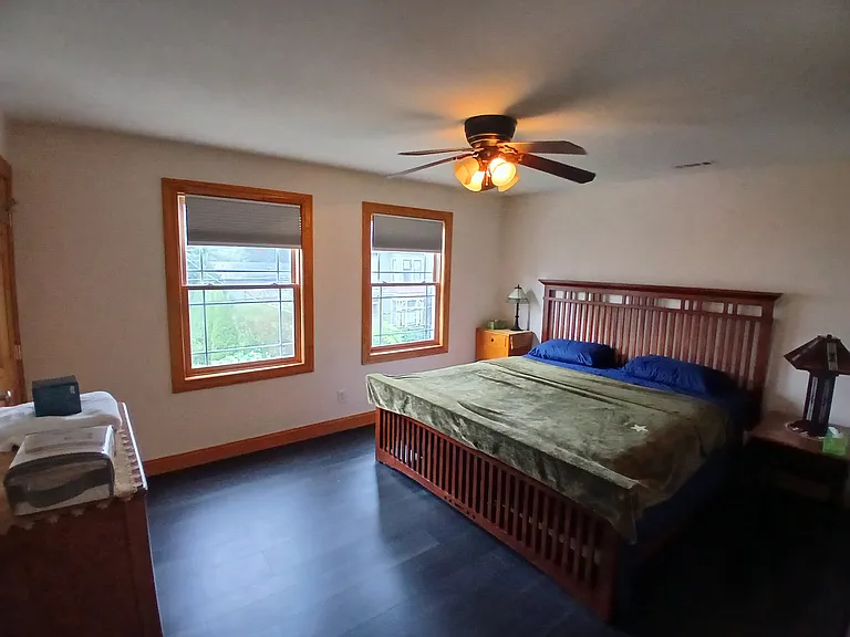 King width bed