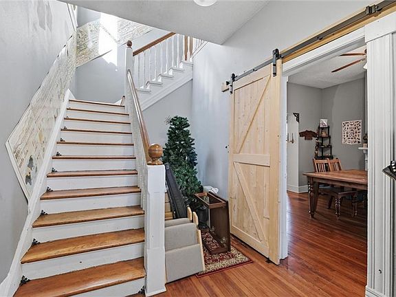 4th image of 3800 Roanoke Rd