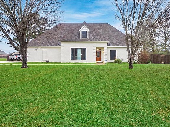 2nd image of 1016 Lakeridge Ln