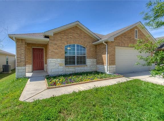 2nd image of 246 Nandina Dr