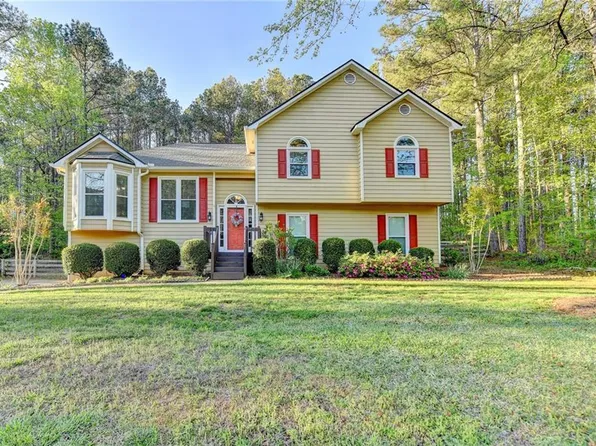 6040 Carriage Dr, Cumming, GA 30028