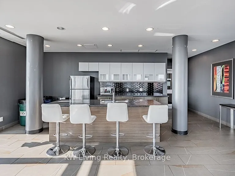 1171 Queen St W #305 — Photo 36