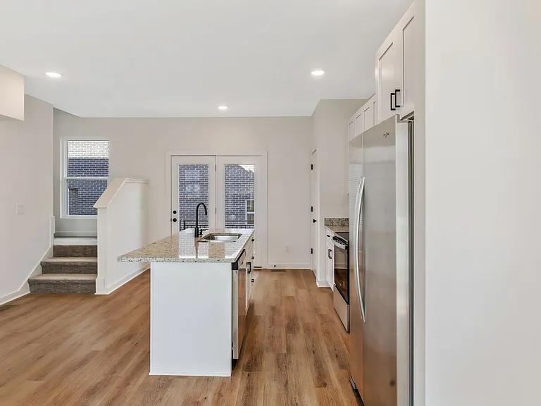 310 Cedar St — Photo 14