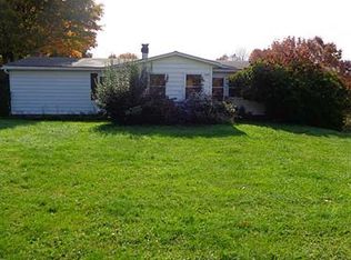 597 Bunker Hill Rd, Central City, PA 15926