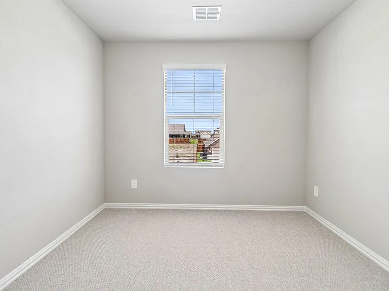6206 Castamere Dr — Photo 17