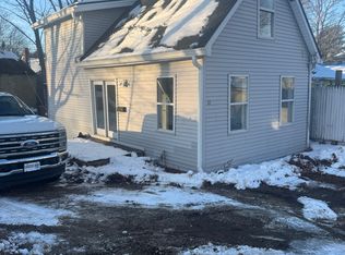 11 Floral St, Bath, ME 04530