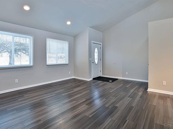 4th image of 2735 Wilson Ave