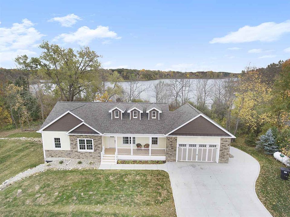 1st image of 10025 Shady Oak Shores Dr