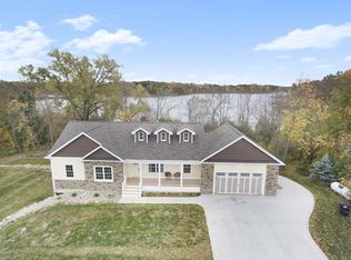 10025 Shady Oak Shores Dr, Jerome, MI 49249