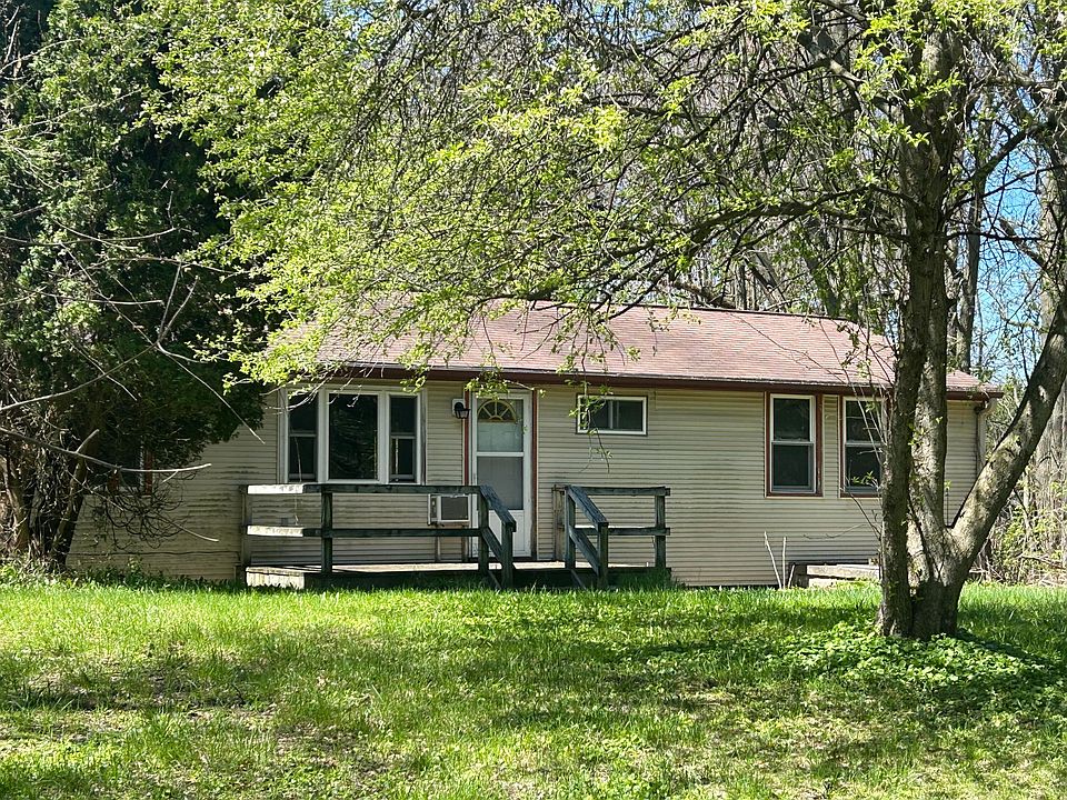 1st image of 13790 Hutchinson Rd