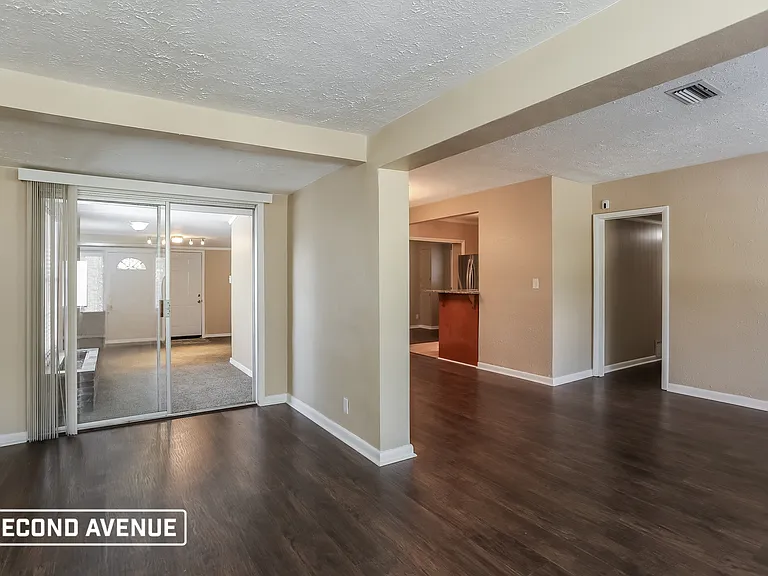 406 Nightingale Rd — Photo 5