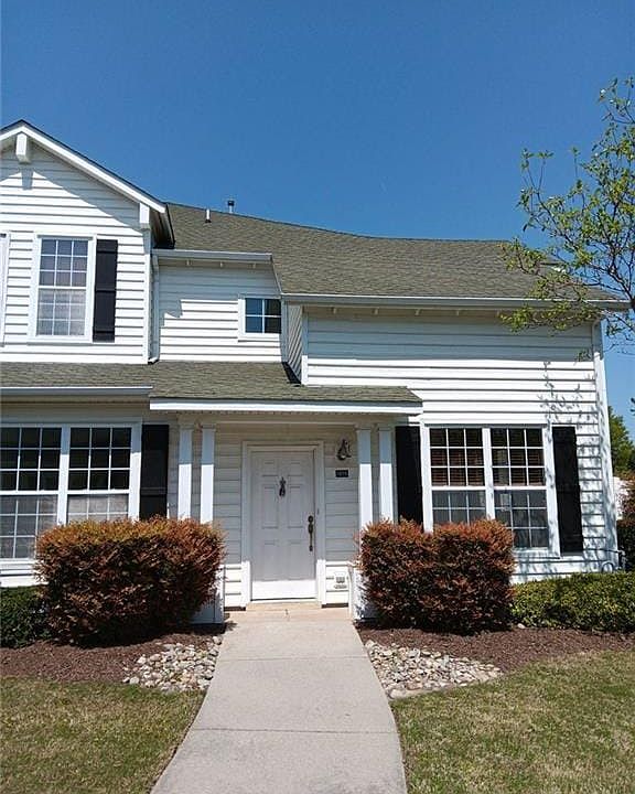 1st image of 1076 Grace Hill Dr