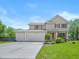 1202 N 9th St, Indianola, IA 50125