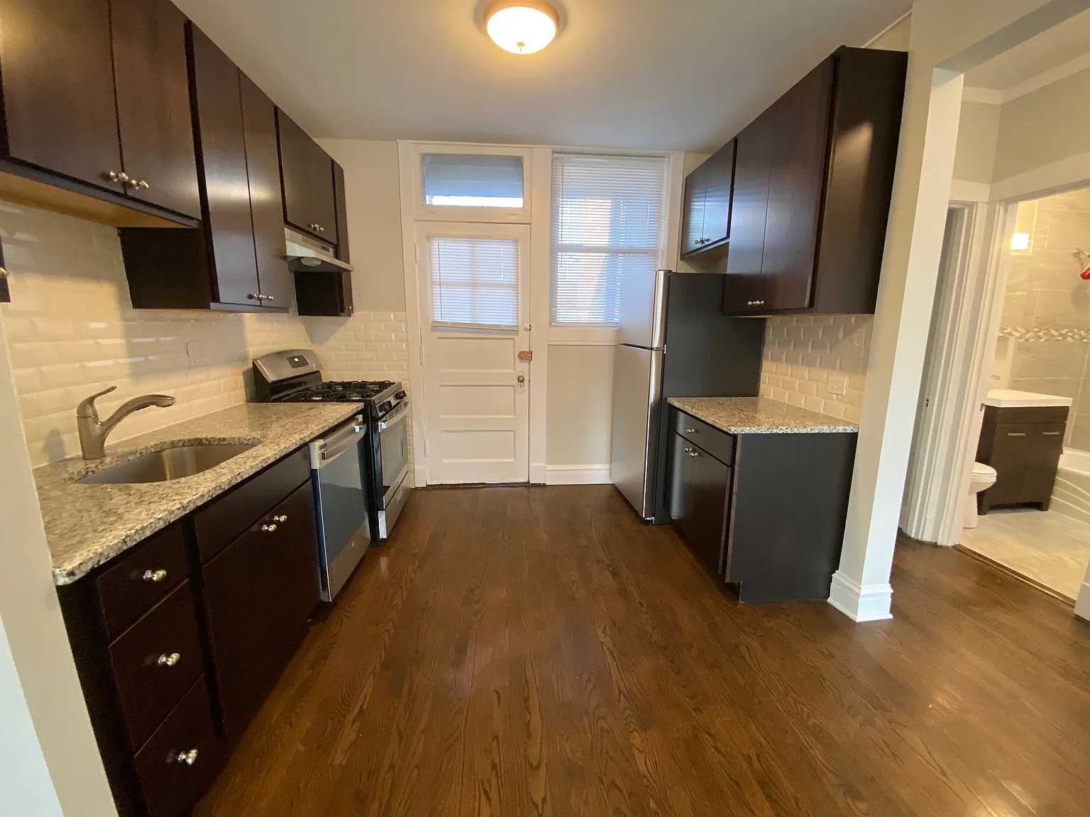 2 bed, $1,895 — Photo 2