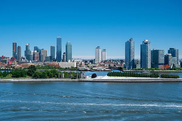 Sold by Berkshire Hathaway HomeServices New York Properties | media 11