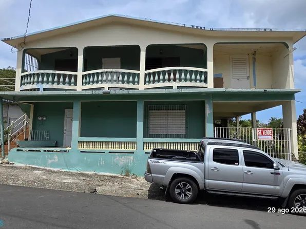 10 J3 Comunidad Monte Santo Calle, Vieques, PR 00765