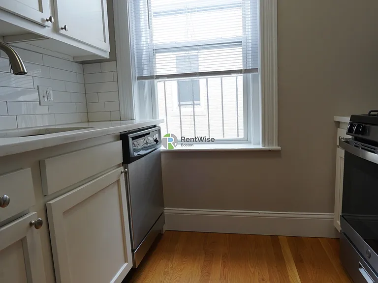 76 Gordon St #7615 — Photo 5