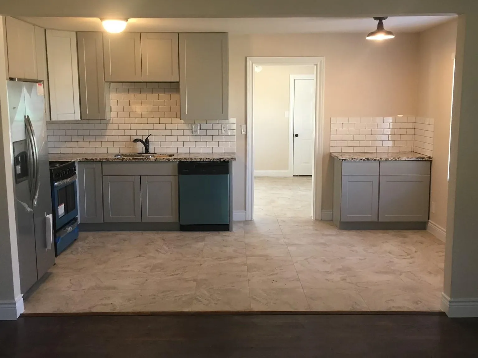 3 bed, 1.5 bath, 1216 sqft, $1,550 — Photo 4